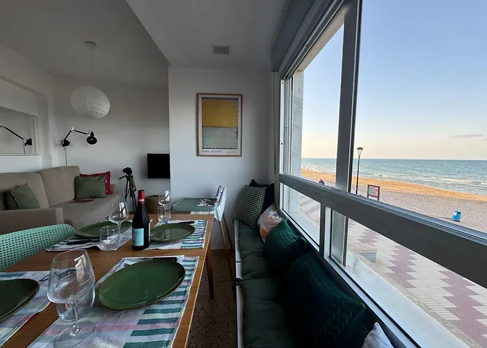Апартаменты Frente Al Mar *
