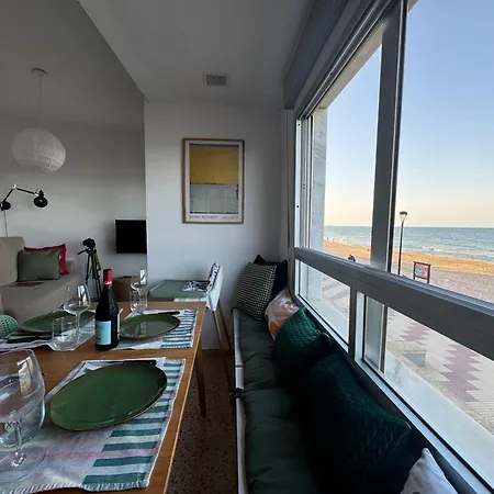 Daire Frente Al Mar *