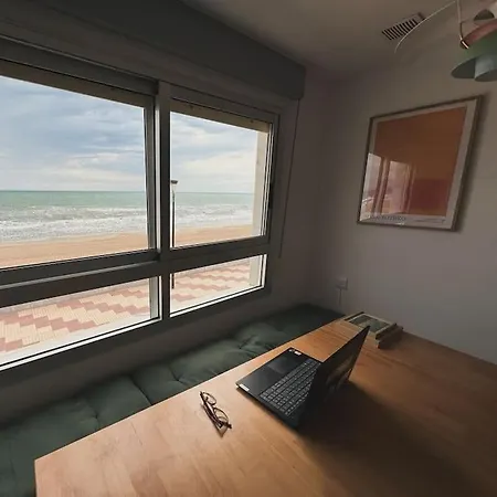 Frente Al Mar شقة